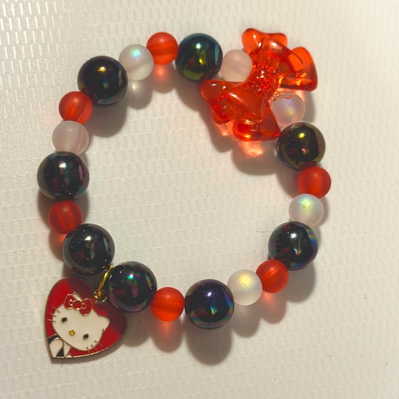 Hello kitty Red Tie Bow bracelet - Picture 5 of 5